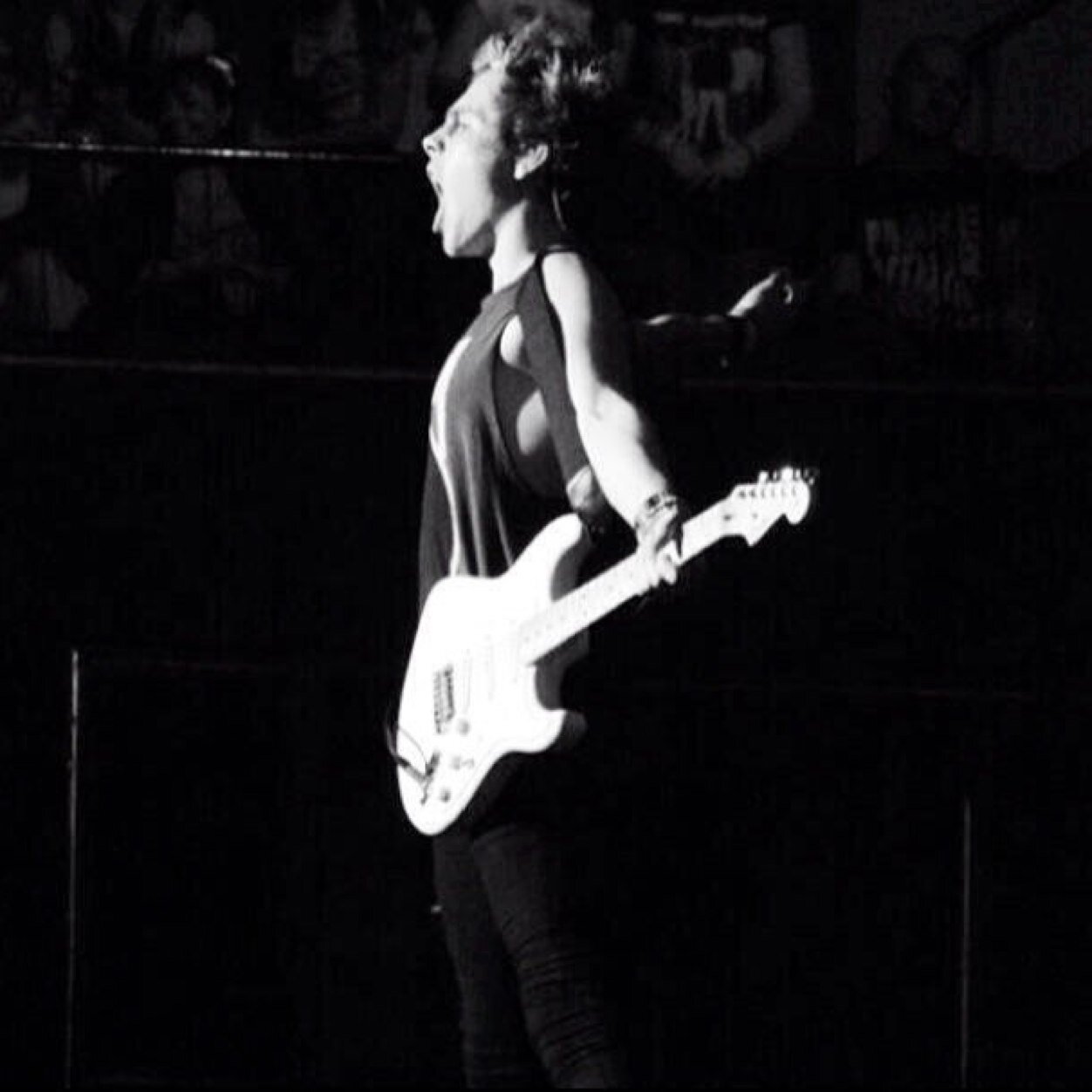 DO NOT FOLLOW THIS ACC || SAVED FOLLOW FROM @UPSETHEMMINGS