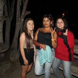 Holaa! Soy Chilenaa! Shasteeeeem! Cheer Lloyd! Skrillex!