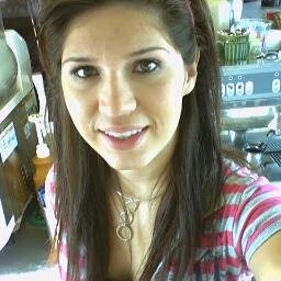 yanalyfar's profile picture. 