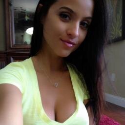 annette2153's profile picture. 