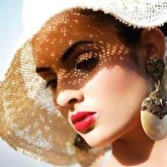 AlineNaglia's profile picture. Dê a quem você ama: asas para voar, raízes para voltar e motivos para ficar !