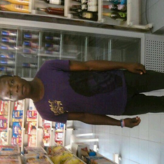 Rahamanadebanji's profile picture. Easy person bt sold his lif to muzik n futbal