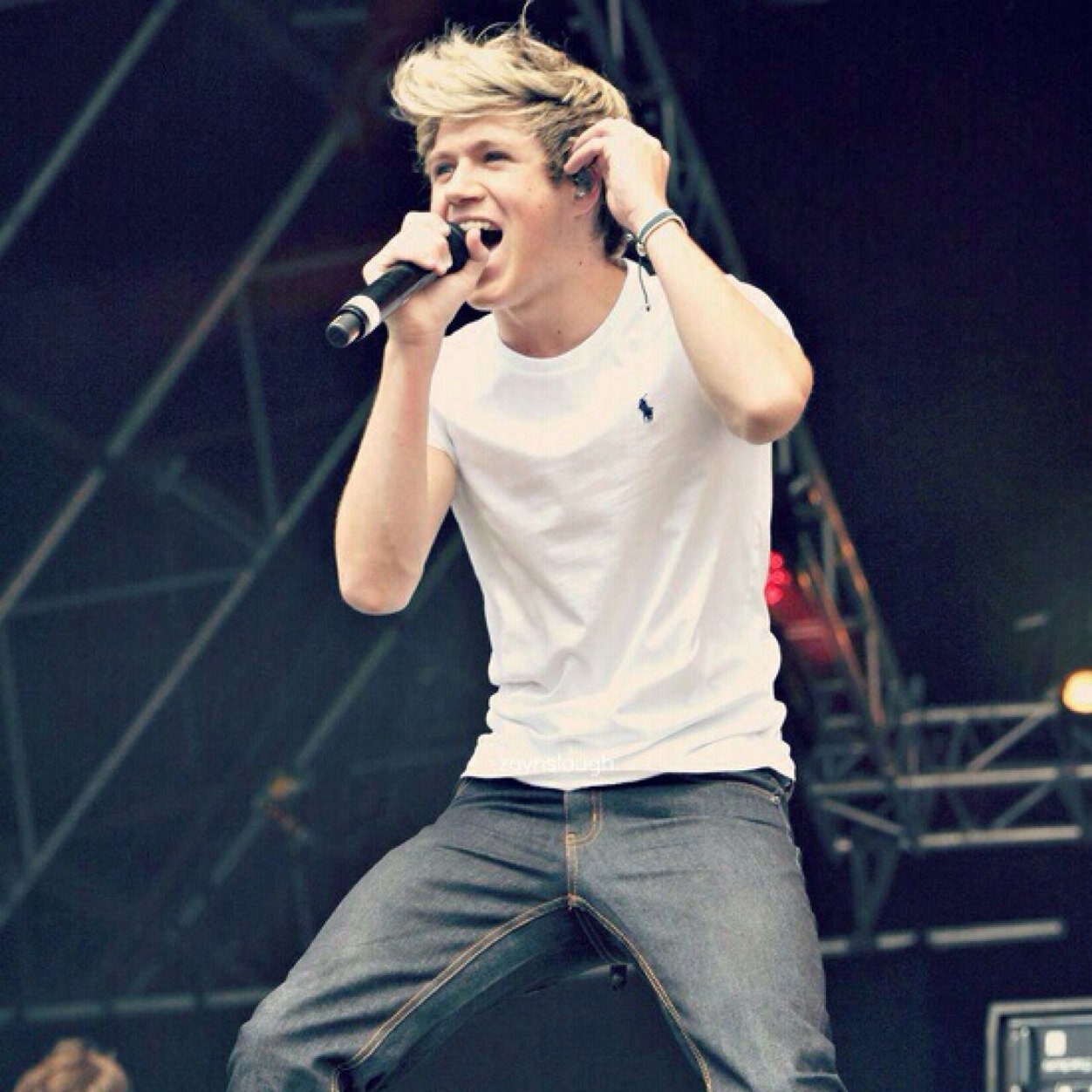 xxMel_Jxx's profile picture. keep your head up, keep a smile on & live life with no regrets.