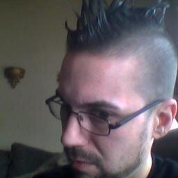 elcoroloco's profile picture. just an average joe, that rocks aliitle above average ...sometimes..lol