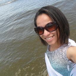 Amo meu Jesus e minha família, gosto de ler e sou comunicativa.Mãe e cabeleireira.