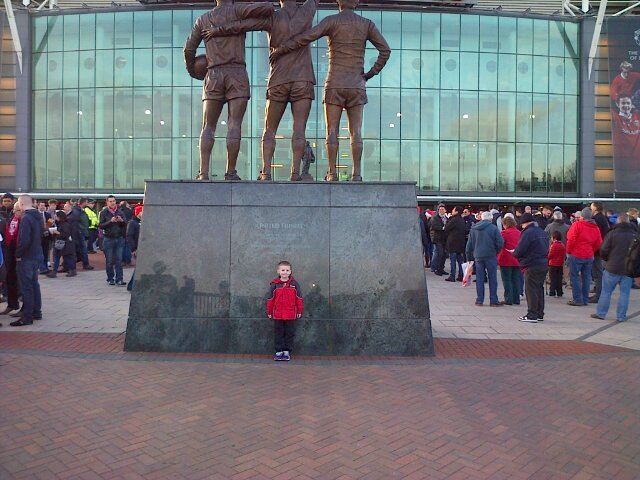 Mad man utd fan and dad of 2