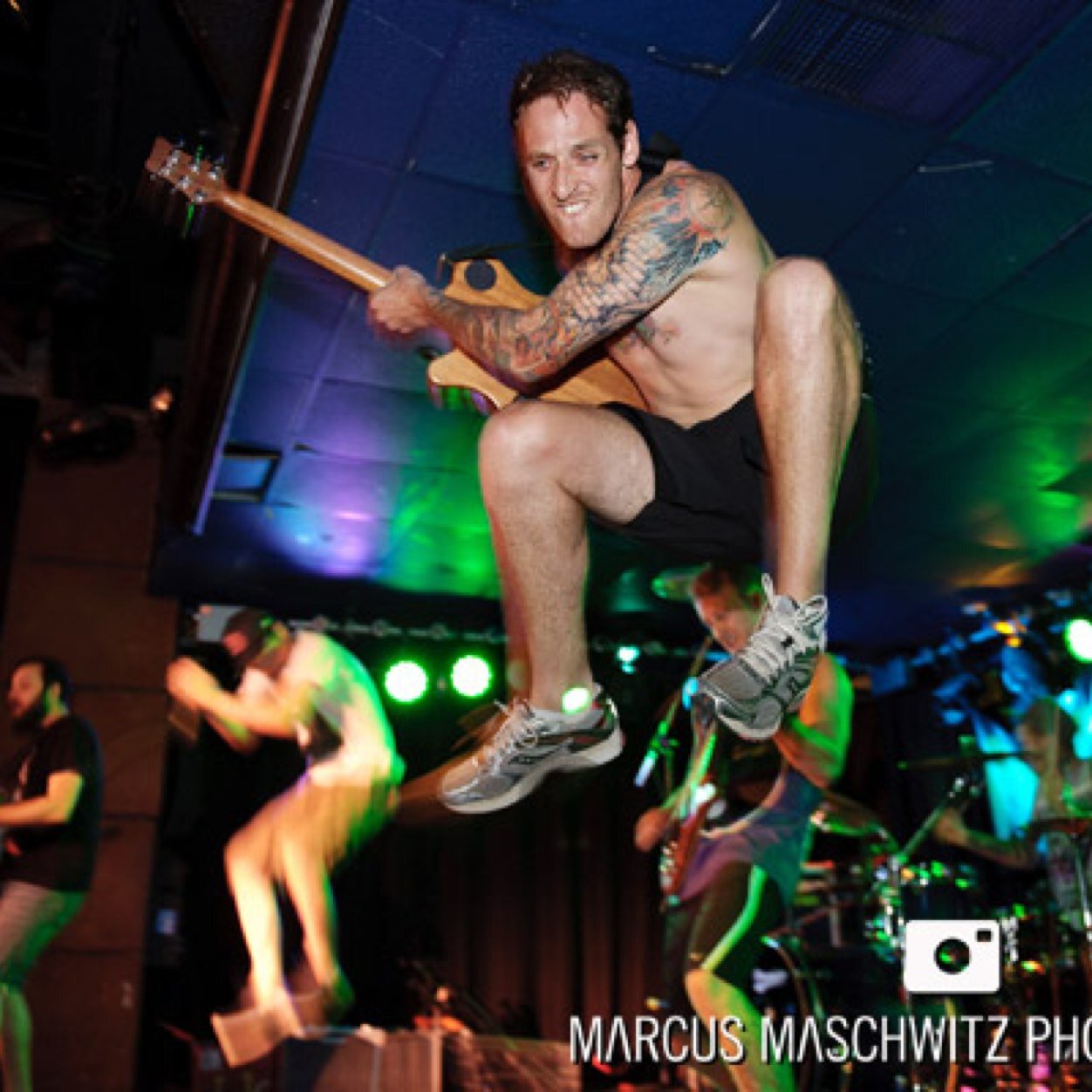 Guitar with @ffaf_official