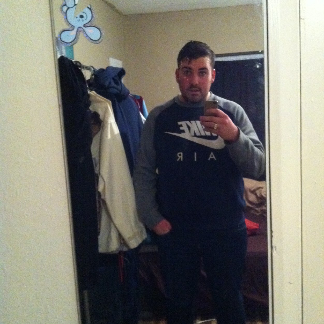 rodge2105's profile picture. 