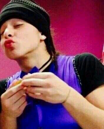 mis.idolos favoritos son brandon snoopy gabriela maruca jazmin y arely y amo a @brandon_meza