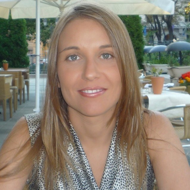 andaluza por madrid, apasionada de la publi on line, las redes sociales y en general la web 2.0, especialista en publicidad http://t.co/txzee2vb6l