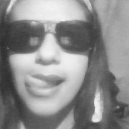 I speak five languages ​​English Spanish French Portuguese Italian, I'm skater since 2009 I like the night, my favorite singer is lady gaga
