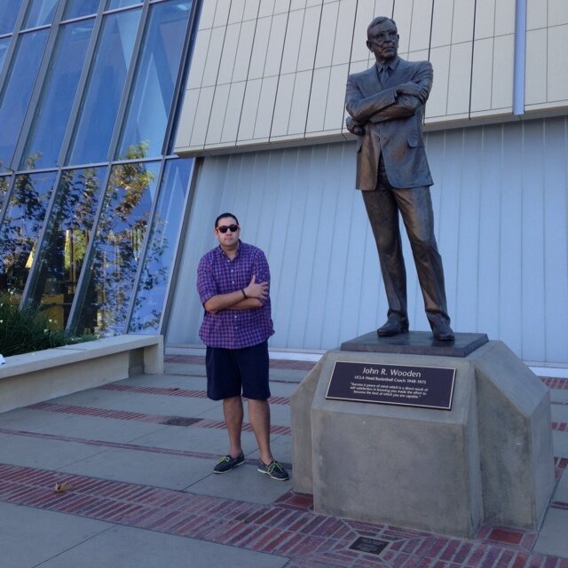 mrrmilton's profile picture. I'm a peacock, you gotta let me fly