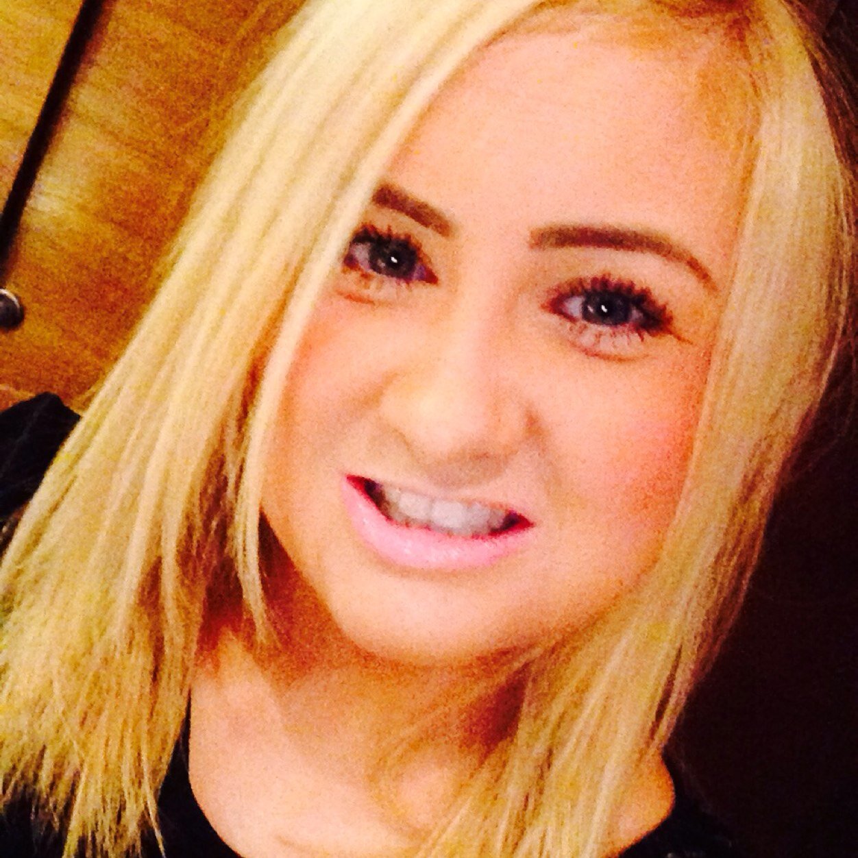 LaurieMae22 Profile Picture