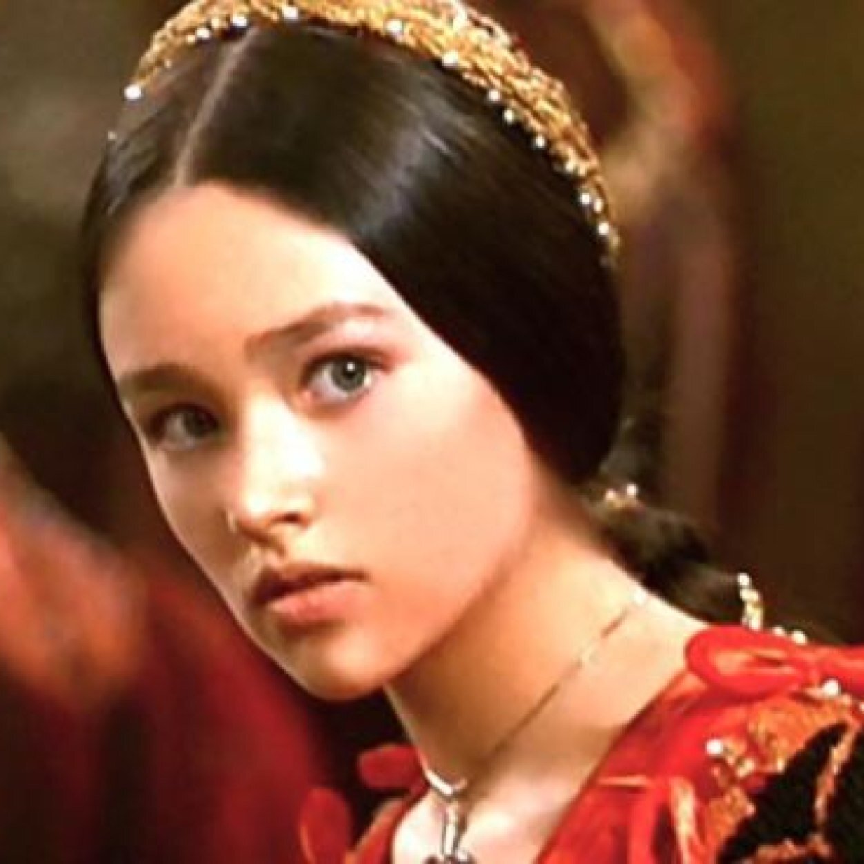 Melody Patria. Daughter of @TranquilHybrid and @AEnjolras, she had her mothers talent and her fathers ideals. She always dreamed of a better tomorrow.