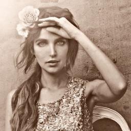 There are few who can see me, but those who can, I cherish. | Died at age 17. | #RP #OC |
