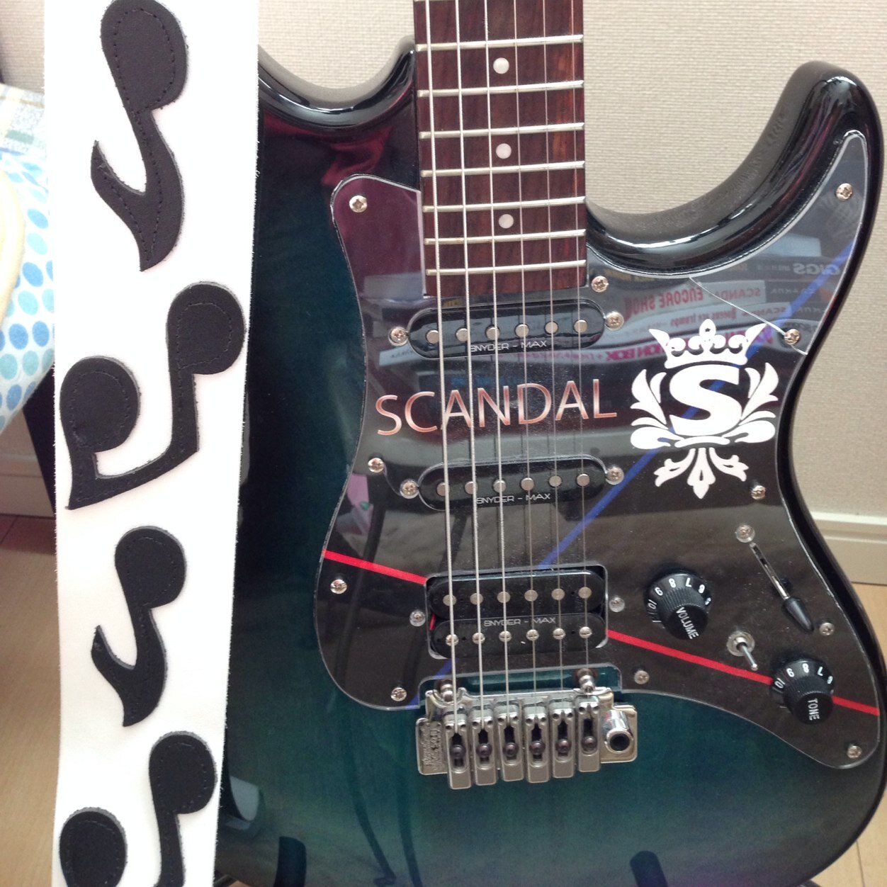 SCANDAL大好きな高1です！！ ギターやってます！！ SCANDALファン絡みましょ！！フォローよろです！！（≧∇≦）