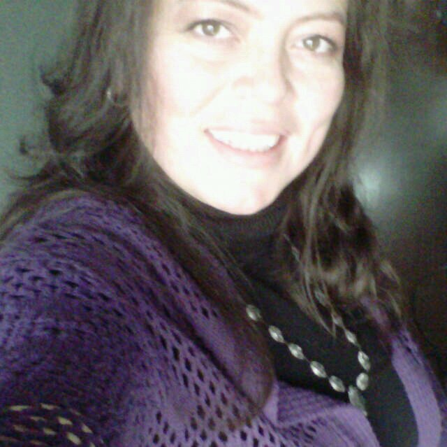 Amante de la vida, Quimica industrial, tomadora de pelo y una mujer muy alegre o muy brava... eso depende de ti!