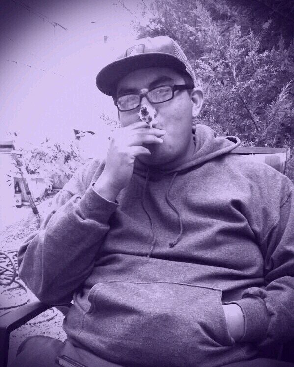 osodor's profile picture. Aqui y en todos lados. Sociología. Maconha. 4/20. Futbol popular.