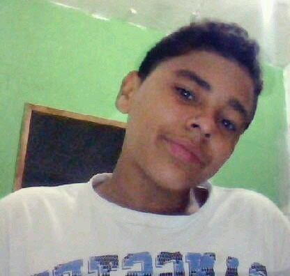 Errei ao esperar muito de alguém que não tinha nada a me oferecer.