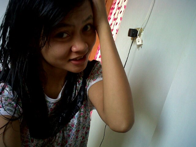 My names is sri anggraini , follow me and mention for follback