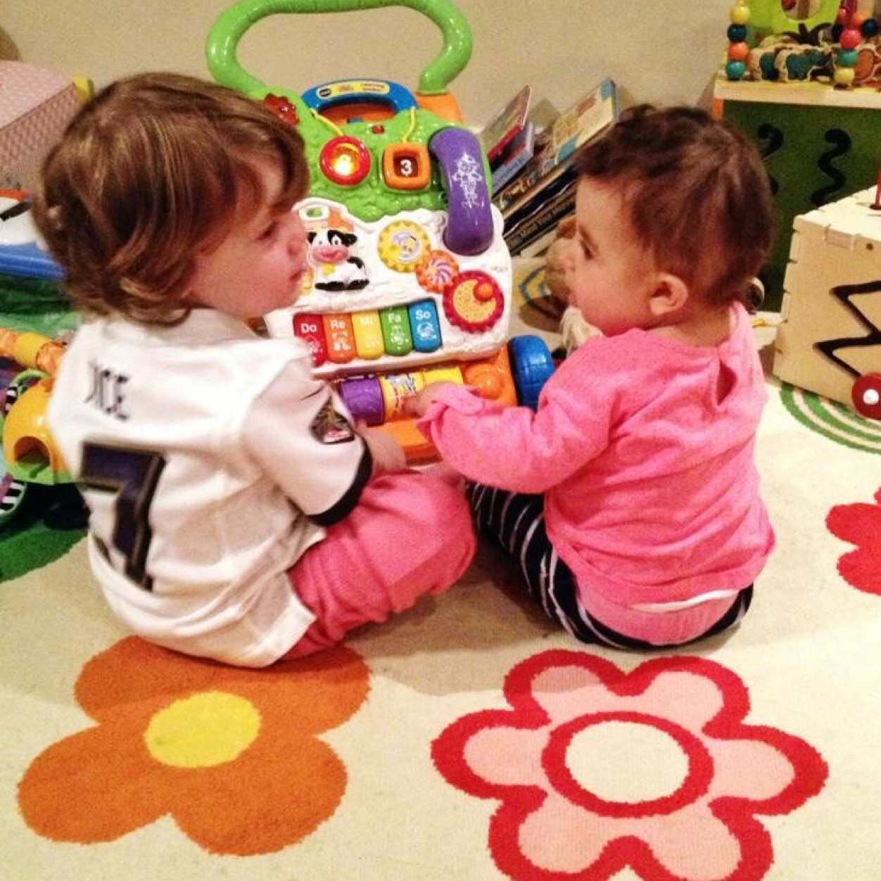 dar747's profile picture. 