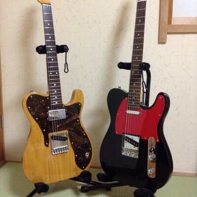 マッチョ検非違使 カッコいいとカッコ悪いとダサいの国境付近を どこにもはっきりとは属しきらずに ユラユラ独立を保っている リッケンバッカーのデザインはほんと凄いと思う