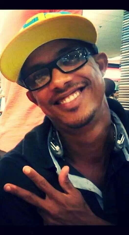 ROGERIOCOHAB's profile picture. sou eu o jovem do gueto vencendo todos os preconceitos