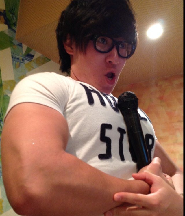 LuckyStrikeacp's profile picture. 関東所属の大学4年同期インカレアカペラヤロバンです。 HighトーンとLowネタで騒ぎます。 さとる(@satobo30) もぎ(@takutomeikei) あっきー(@2aWasabeef) ふじもり(@kAzoo0924) りょうと(@tatituteryoto)のせ(@a_nose0421)