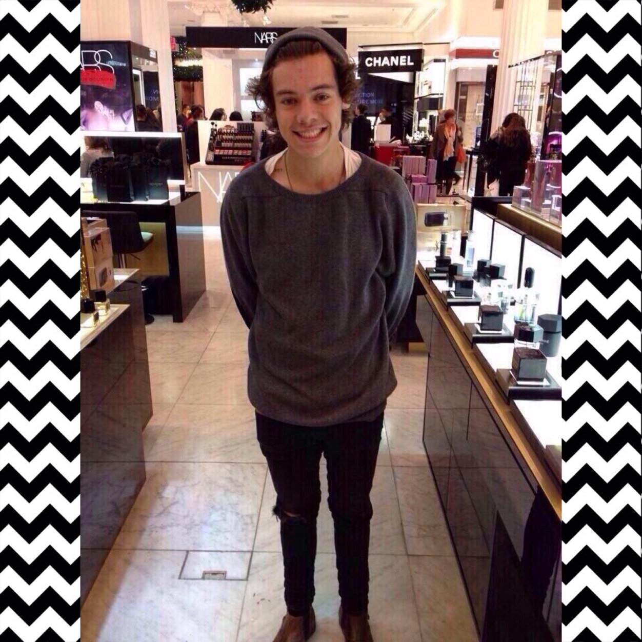 Follow @hesgotstyles bc you just got a free follow! Xoxo