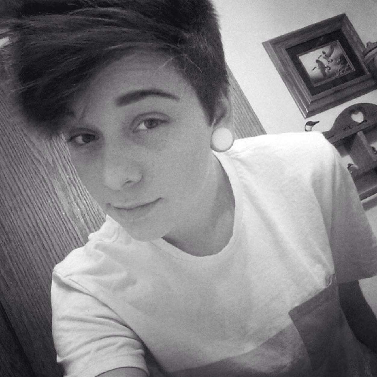 bouncedateli's profile picture. 