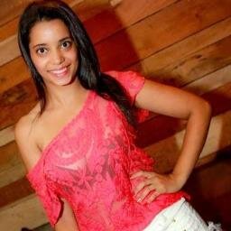 Aquela que ama ouvir música,uma paixão sem fim? Deus e Família ...
Menina mulher que sabe o que quer...O que acha de mim? Não me interessa