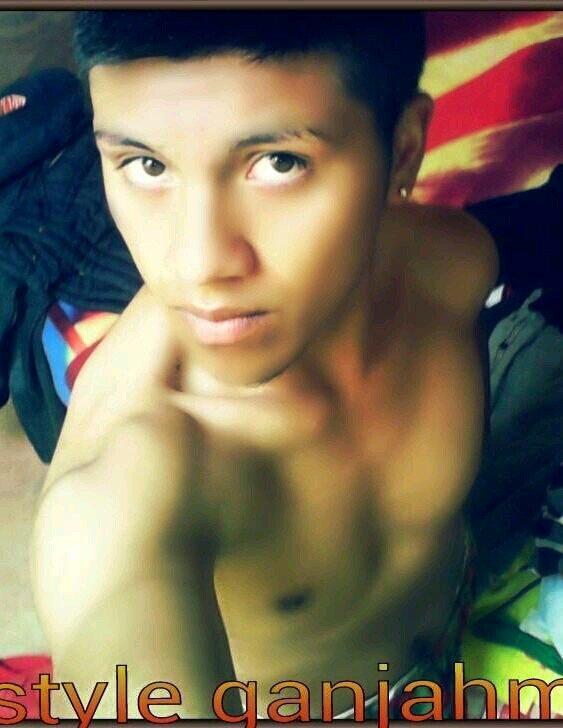 desimeelmoy's profile picture. 