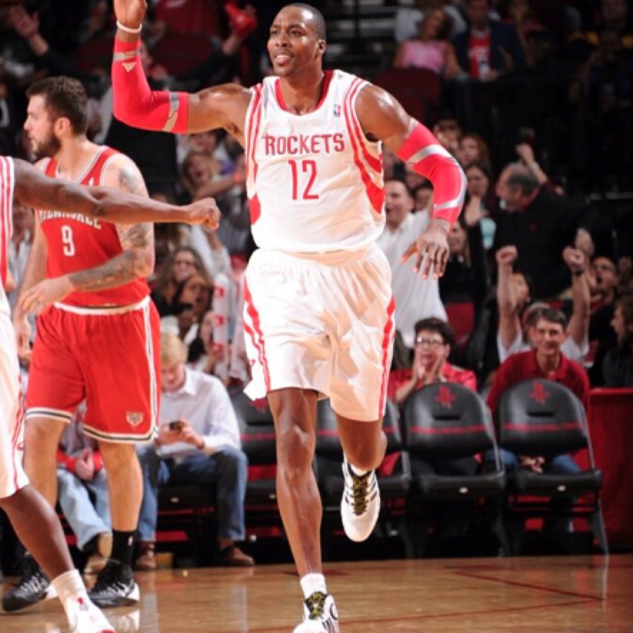 RocketsFanRT's profile picture. Rockets RT Page | All #NBA talk is welcomed | #ANewAge | #RedNation | #followback | Run By @dialitup1223 | 49-22 |