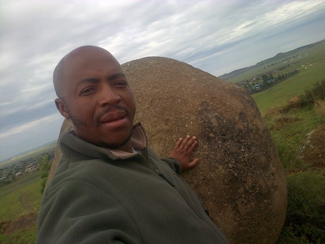 Journalist @ The New Age and talk show host @RTS FM in Kimberley