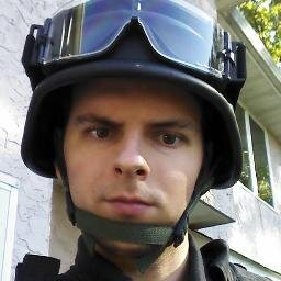 tt_show_biz's profile picture. God-fearing, video gaming, college student.