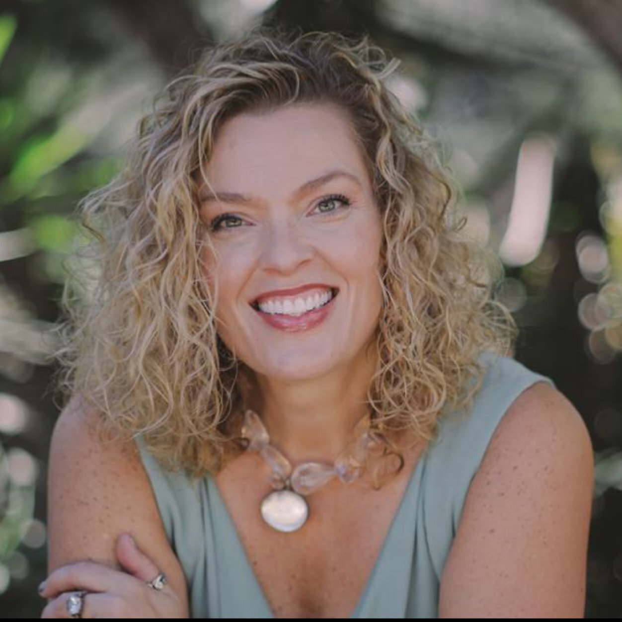 laurziemcc's profile picture. Jesus lover. Single mama. Blessed beyond measure. Perrier's my love language. Writing's my jam. @FaithGateway editor, Faith.Full leader, @DevosDaily curator.