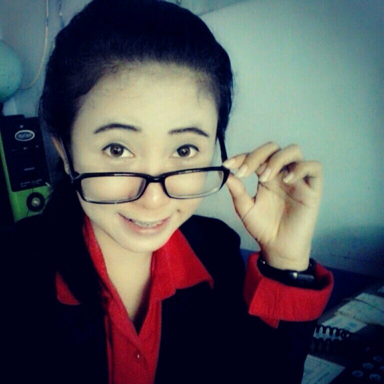 pepep_vhita's profile picture. Instagram: PEBRIPUSPITA

Bermimpilah setinggi langit.
Kalo jatoh, berarti tidurnya
Kurang ketengahan :P