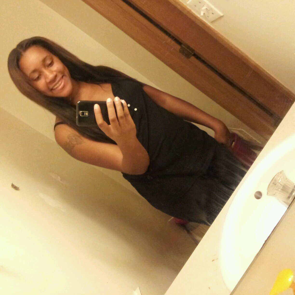 the love of my life was born on 11/28/12 7 pounds 7 oz @ 6:30 a.m. :)