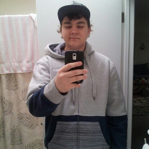 Chris_Maksa's profile picture. gotta love the Seahawks, don't look down Stay STRONG and look up, Everyone who follows me, i will follow you back! :)