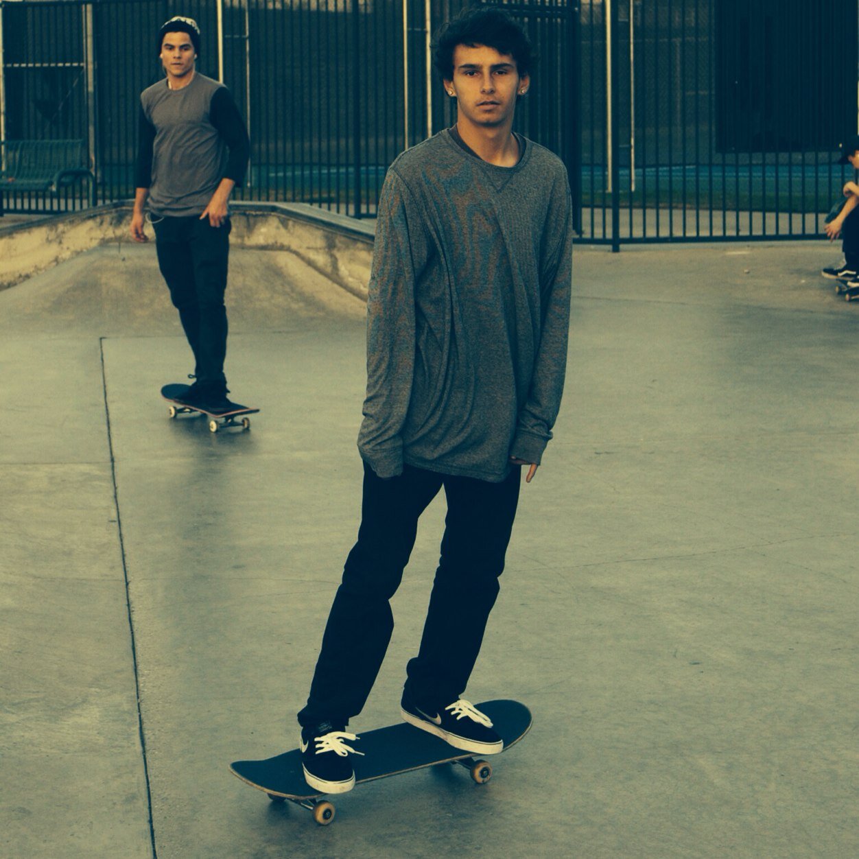 Sqquad's profile picture. Is it EVIL to LIVE backwards?