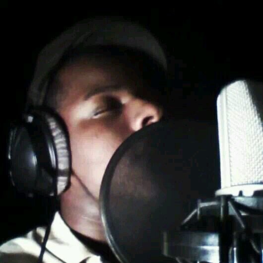 Seriouz Black is a Monroe,LA based emcee.
One of the greatest in this time and also the second half of the coming group Brotha-Hoodz.Born Monroe,La with dreams