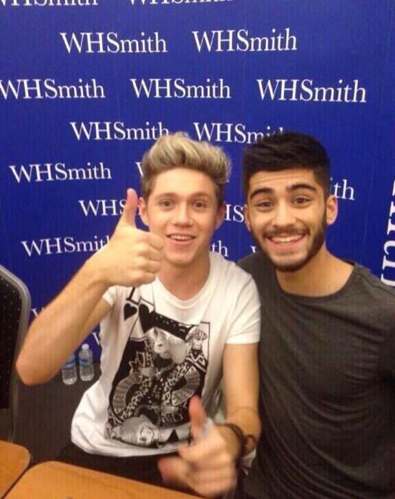 FREE FOLLOW BC YOU DESERVE IT! BUT PLEASE FOLLOW @fcuknarryx :)