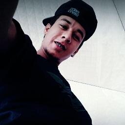 Trabalha, trabalha, trabalha nêgo
Vai dormir tarde e acordar bem cedo ♫♪