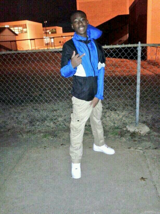Bout my money #money pussy weed Kik me @ zyshonn