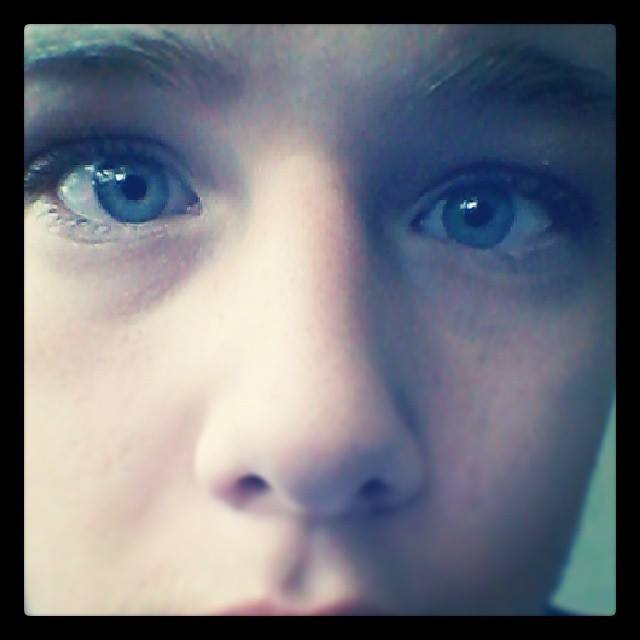 Jetawear's profile picture. I am a smoker of marijuana. I enjoy getting high and if you don't like me for that, then fuck off. I am 18 years of age, and love life. :D