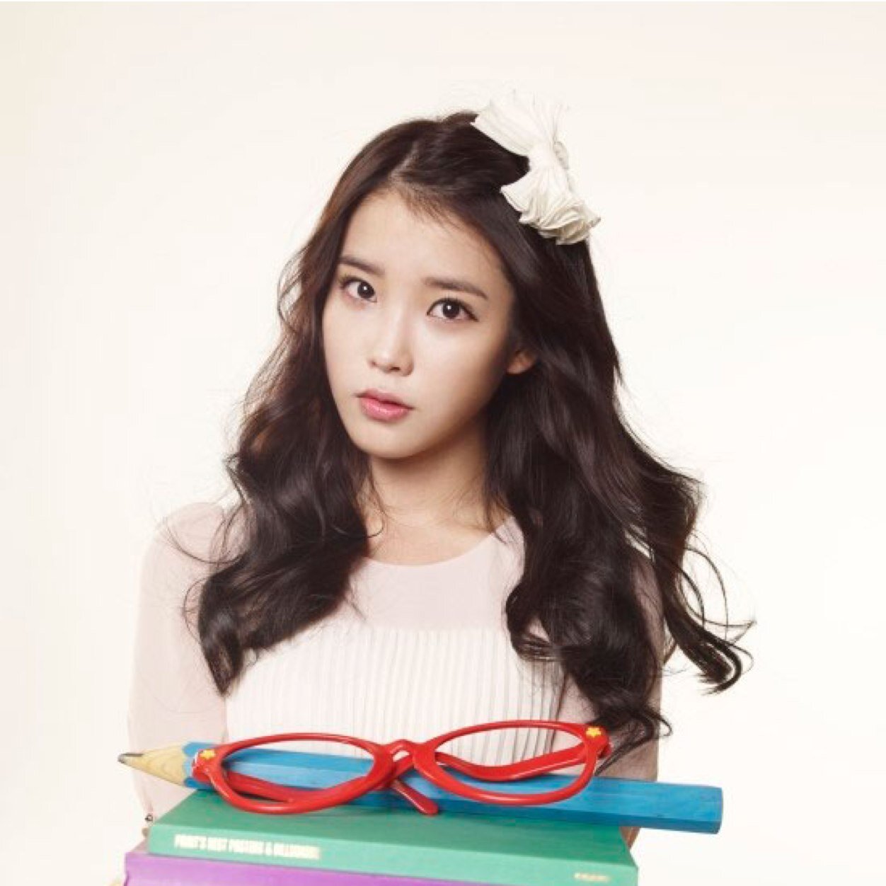 Soloist IU here!