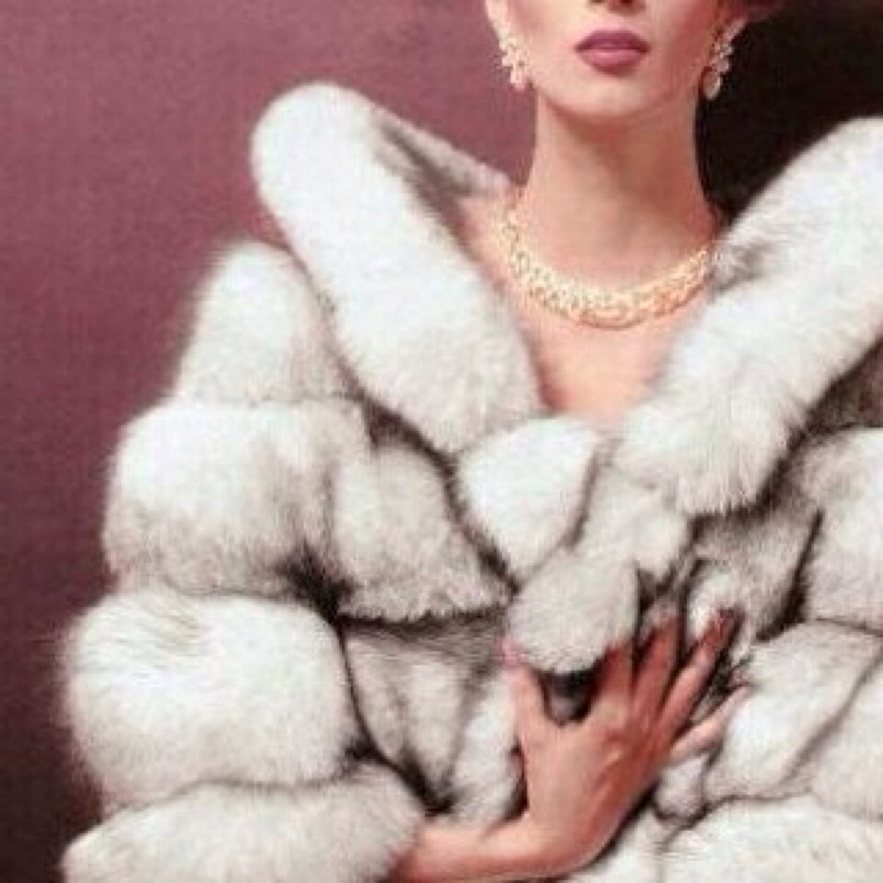 almfnoodh86's profile picture. 