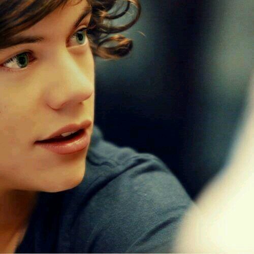 nelldu44LY's profile picture. French directioner ♥ Larry, a reality ♥ Kev Adams ♥ Half a heart ♥