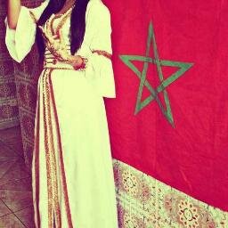 kleineaaa's profile picture. Kijk niet raar op als je huwelijk in rook opgaat, wanneer je je vrouw hebt ontmoet in shisha lounge.