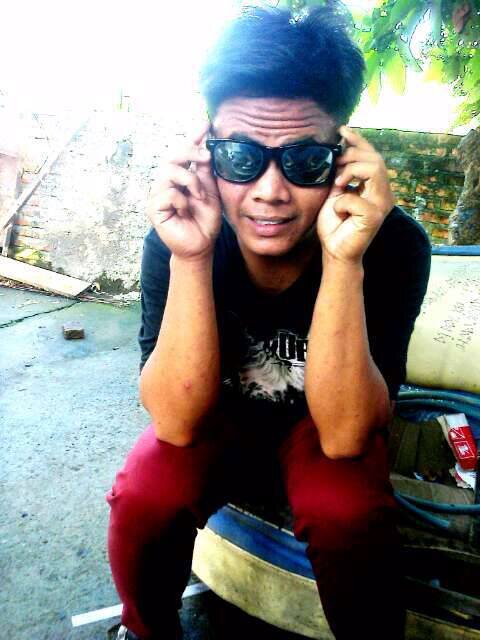 ingin menjadi yang lebih baik buat dia ({})
